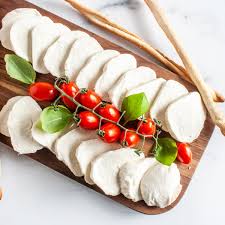 BELGIOIOSO FRESH MOZZARELLA LOG - SLICED